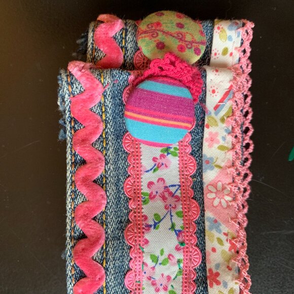 Artist made Fabric Cuff Bracelet - Picture 5 of 9